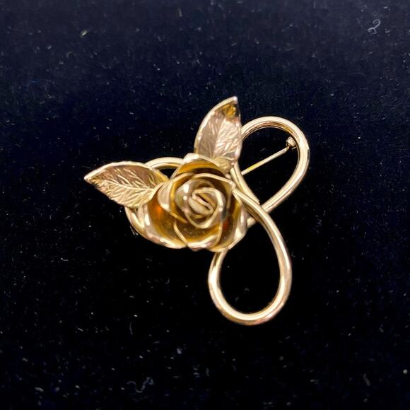 Vintage Rose Brooch pin Gold tone - Picture 1 of 3